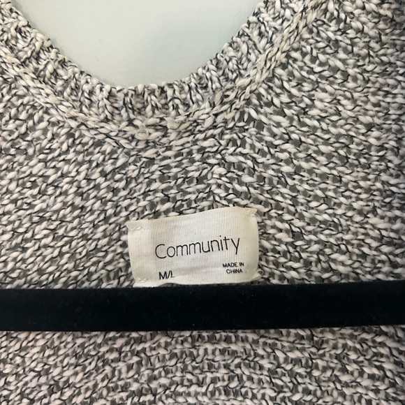 Selling a bundle of two. Grey poncho and grey/black speckled cardigan. - Picture 3 of 4